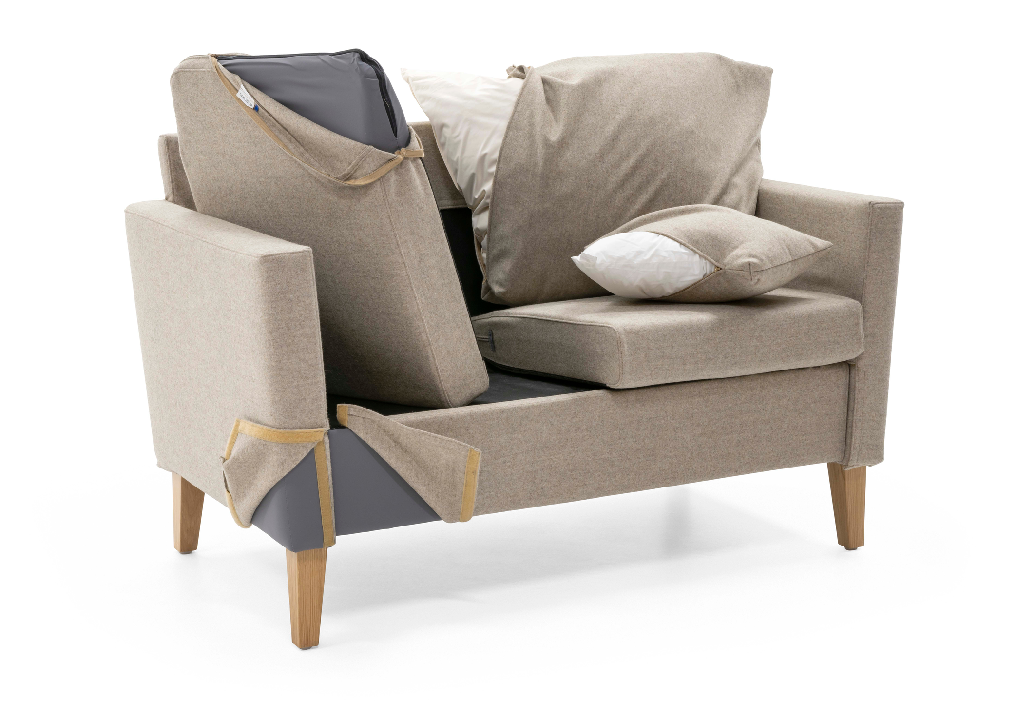 HELLAND Seniorensofa Bubble 3-Sitzer I gepolsterte Armlehnen